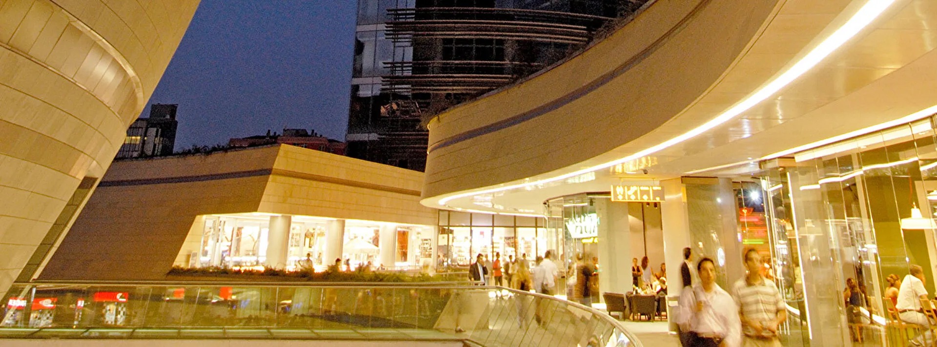 1350x500px-Kanyon-D.jpg